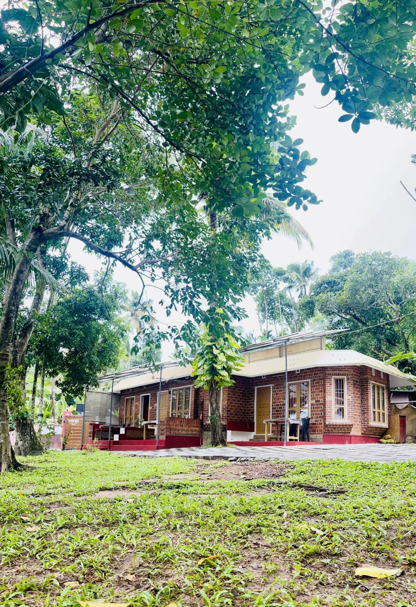 Ashtamudi Villa Kollam Exterior photo